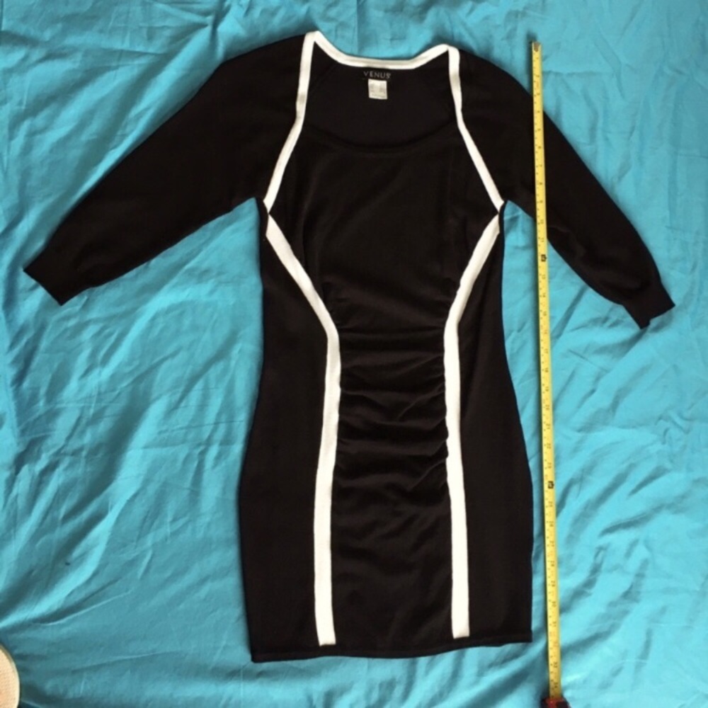 Venus soft lightweight 3/4 sleeve black/white body contouring outline minidress